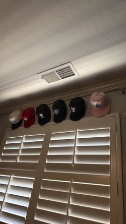 Fitted hats size 7 1/8 7 1/4