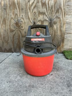 Craftsman 2.5 Gal Vacuum