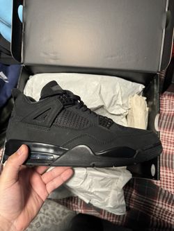 Jordan 4 Retro Black Cats Size 10.5