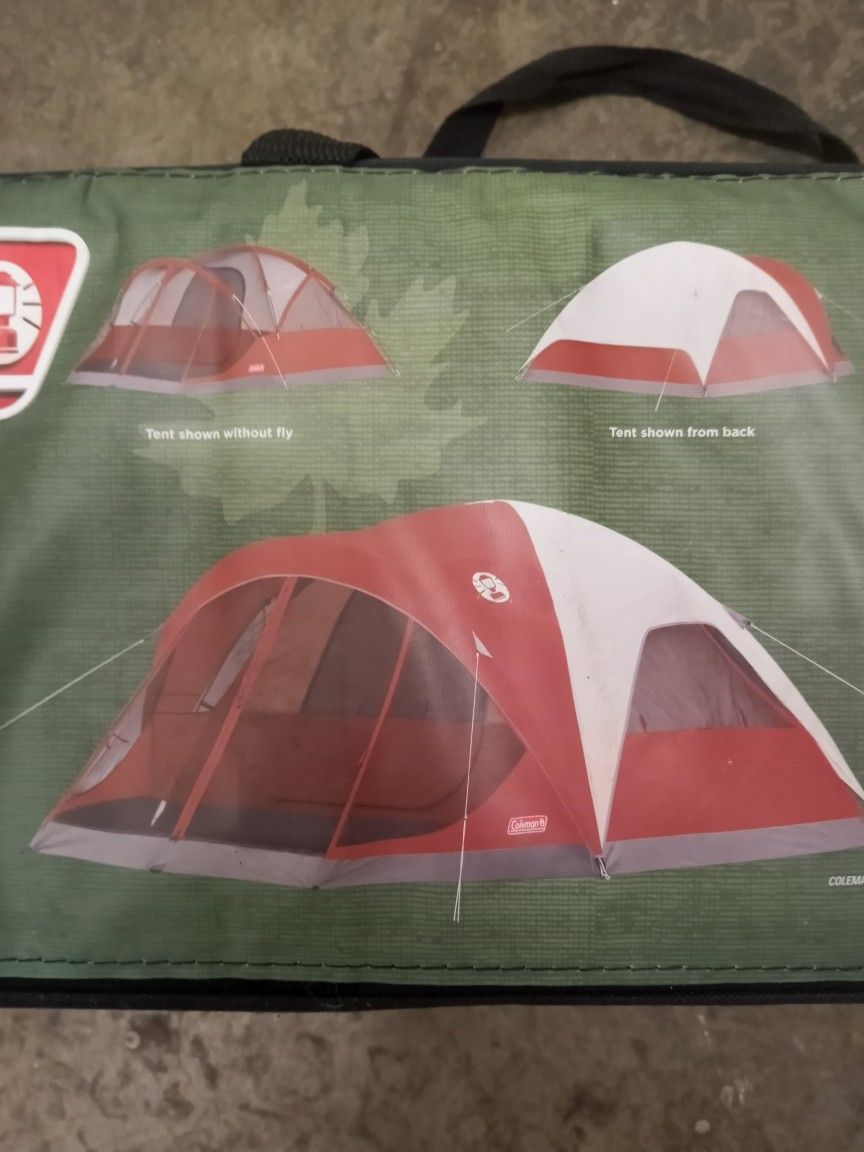 Photo Coleman 4 Person Tent Red