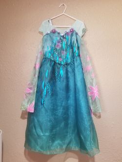Disney's Frozen Elsa costume