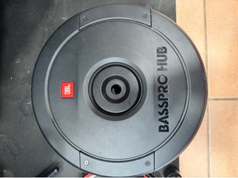 JBL  Basspro Hub - car space tire subwoofer