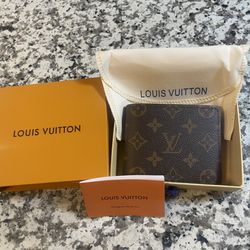 Louis Vuitton Men’s Wallet 