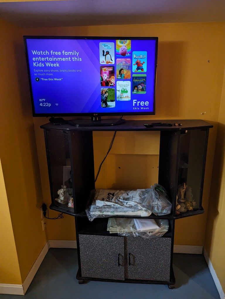 TV stand and 39 in lg HDTV lcd