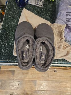 Uggs Slipons Size 7