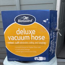 Swimming pool vacuum hose