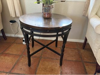 Single coffee table