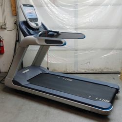 Precor TRM 885 V2 P80 Commercial Treadmill Touchscreen Exercise Jogging Star Trac Life Fitness Landice TRUE Sole Horizon Proform Nordictrack Peleton