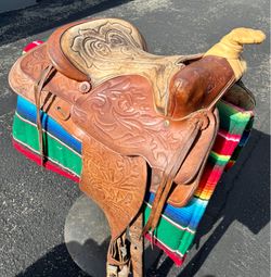Vintage Western Saddle