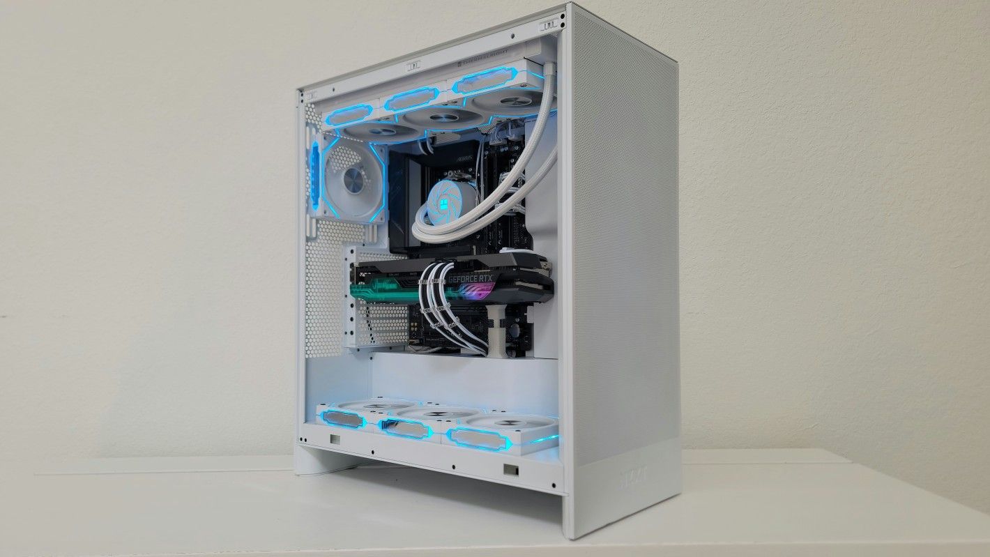 GAMING PC RTX 3080 Ti | R5 7500f
No Trades | Open to Offers