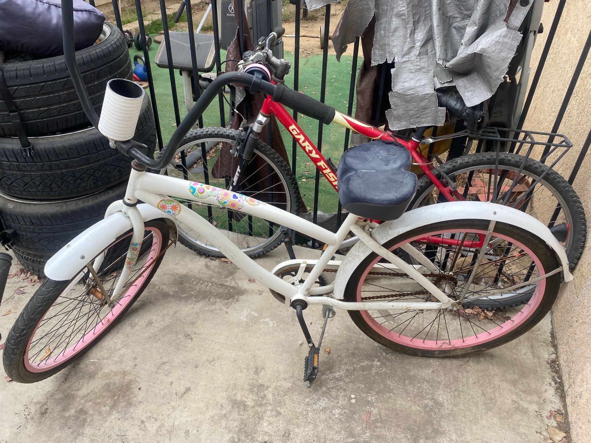 Girl beach cruiser and girls mountain bike