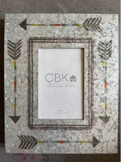 Brand New 4 X 6 CBK Inspired Home galvanized picture frame features a metal finish decorated with arrow patterns