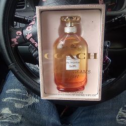 Coach Dreams Sunset, Perfume