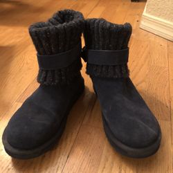 NEW- women’s UGG’s size 7