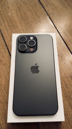 iPhone 15 Pro Max 256GB Titanium Black Unlocked 