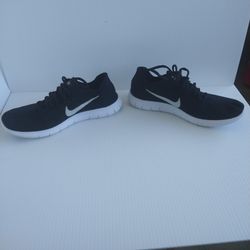 Black Nike Runners with Lt. gray Nike Swoosh Size 9