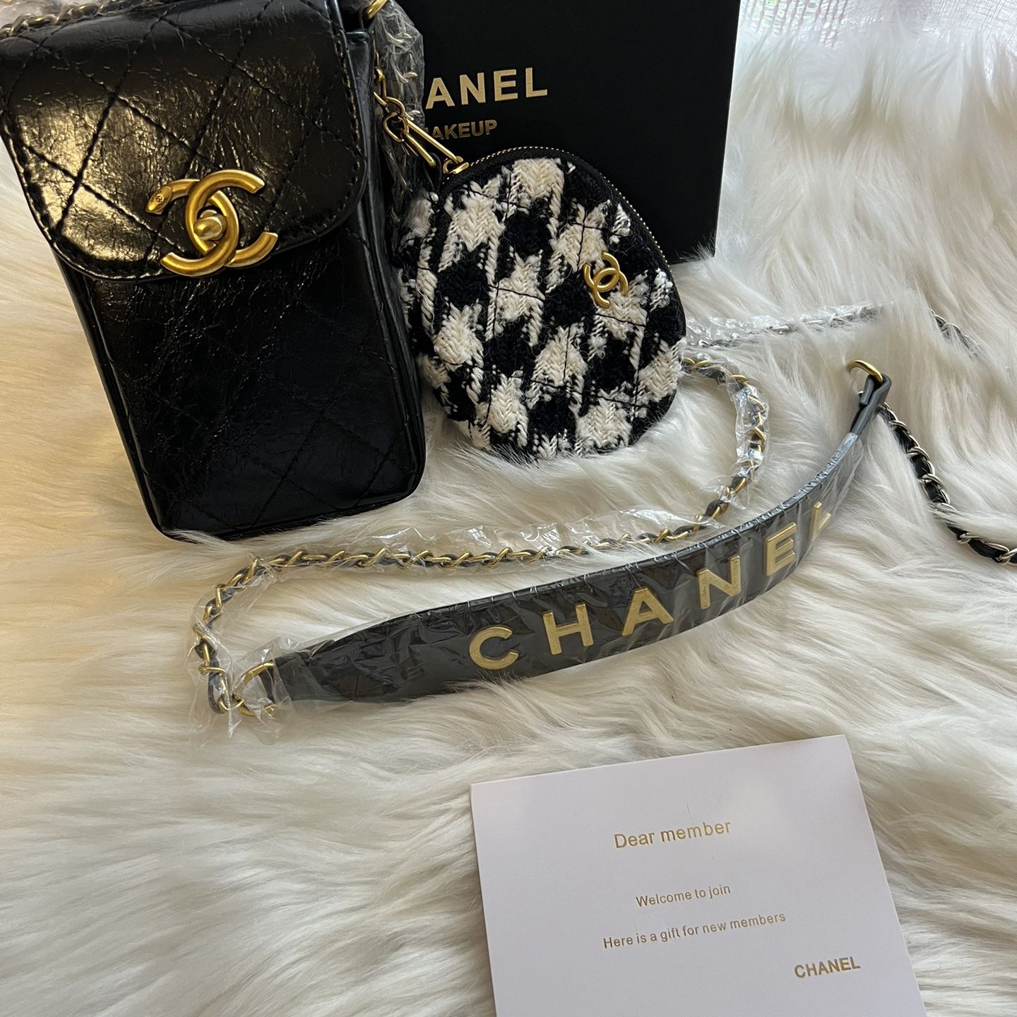 Beautiful Chanel set up for bathroom for Sale in Bethlehem, PA - OfferUp