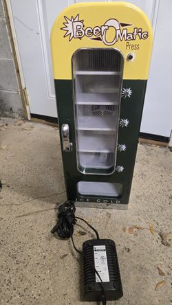 $80 OBO - 27" Beer-O-Matic Retro Vending Machine Fridge - Tested & Working!