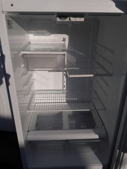 REFRIGERATOR GE $140