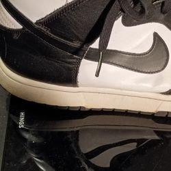 NIKE DUNK HIGH SE " PANDA" SIZE 12