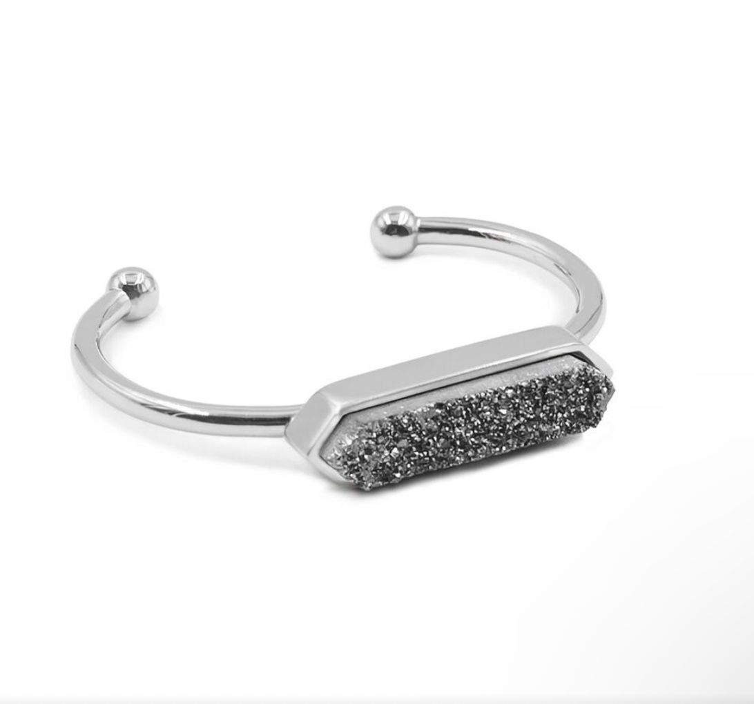 RETAIL $65 Kinsley Armelle Bangle Collection Silver Stormy Quartz Bracelet*NEW