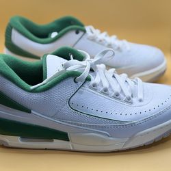 Jordan 2/3 Pine Green Size 9.5