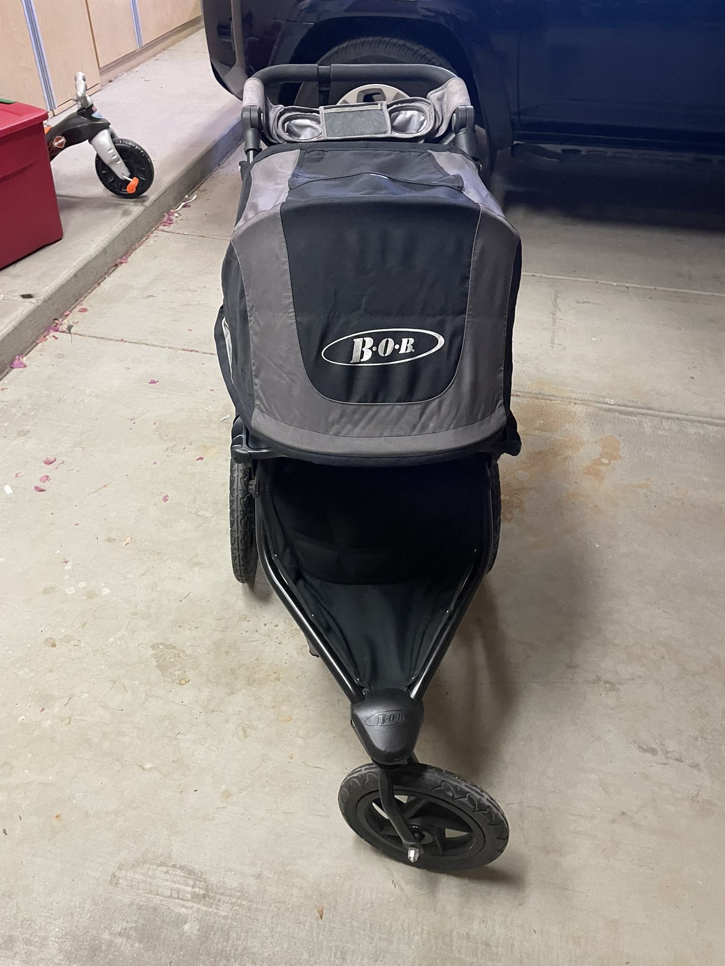 BOB Revolution Jogger Stroller
