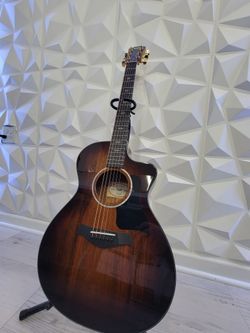 Taylor 222ce-K DLX 2024 Hawaiian Koa Solid Deluxe electric acoustic