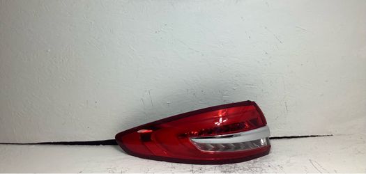 2017 2022 Ford Fusion left tail light (3J)