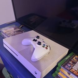 Xbox 1 Console And 1 Controller 