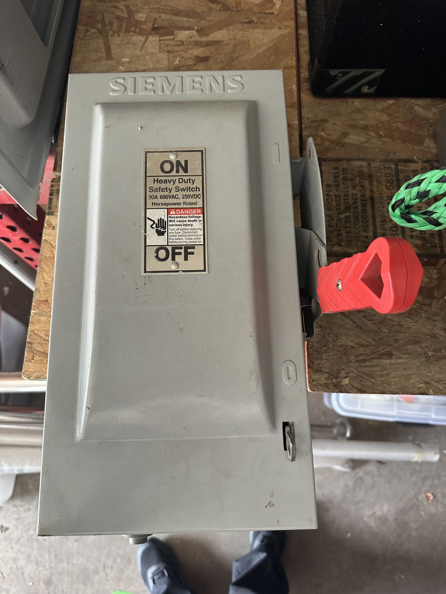 Siemens Heavy Duty Safety Switch 30amp Electrical