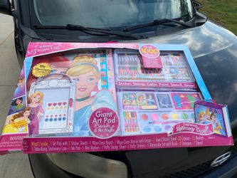 Giant princess activity set