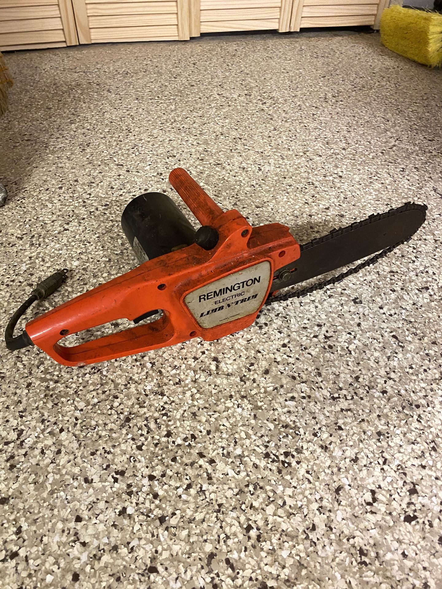 Remington Electric Chainsaw
