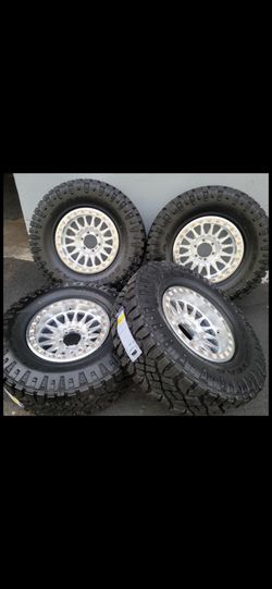 17" KMC KM445 beadlocks w/ 35" Goodyear Duratrac RT tires