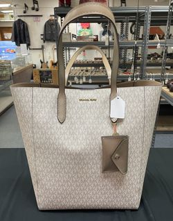 Michael Kors Cream Purse