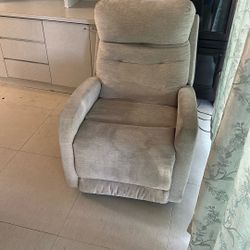 Free Recliner 