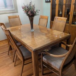 Dining Room Set With Six Chairs And Two Leaves