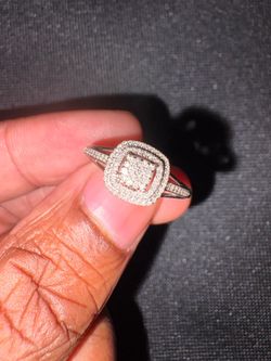 10k white gold Double Halo Diamond Cluster Ring .25ct