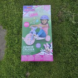 Disney Minnie Junior Cruiser 