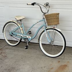 Beautiful Electra Vintage Style 3 Speed Gigi Beach Cruiser Bike