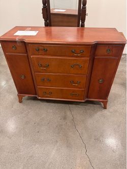 Vintage Cherry Wood Dresser l34x 45.5 w