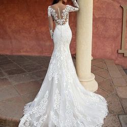 Wedding dress