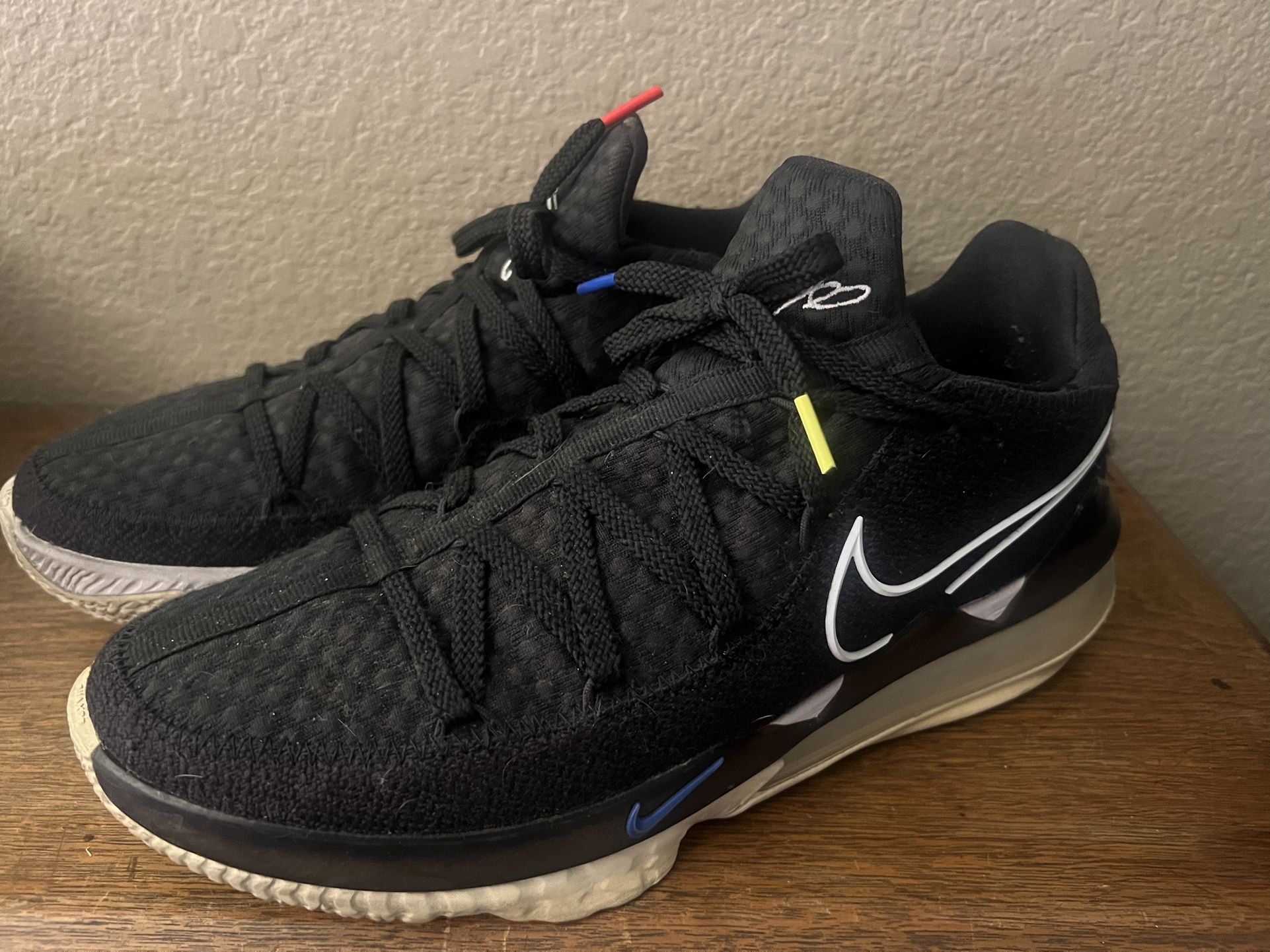 Nike Shoes Size 12