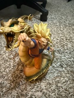 DRAGON FIST GOKU FIGURE