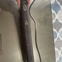 HSI Professional Flat Iron