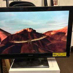 PANASONIC LCD TV 32” TC-L32C5 (NO REMOTE) A1