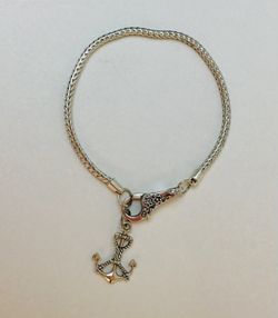 Silver bracelet with anchor charm & fancy clasp