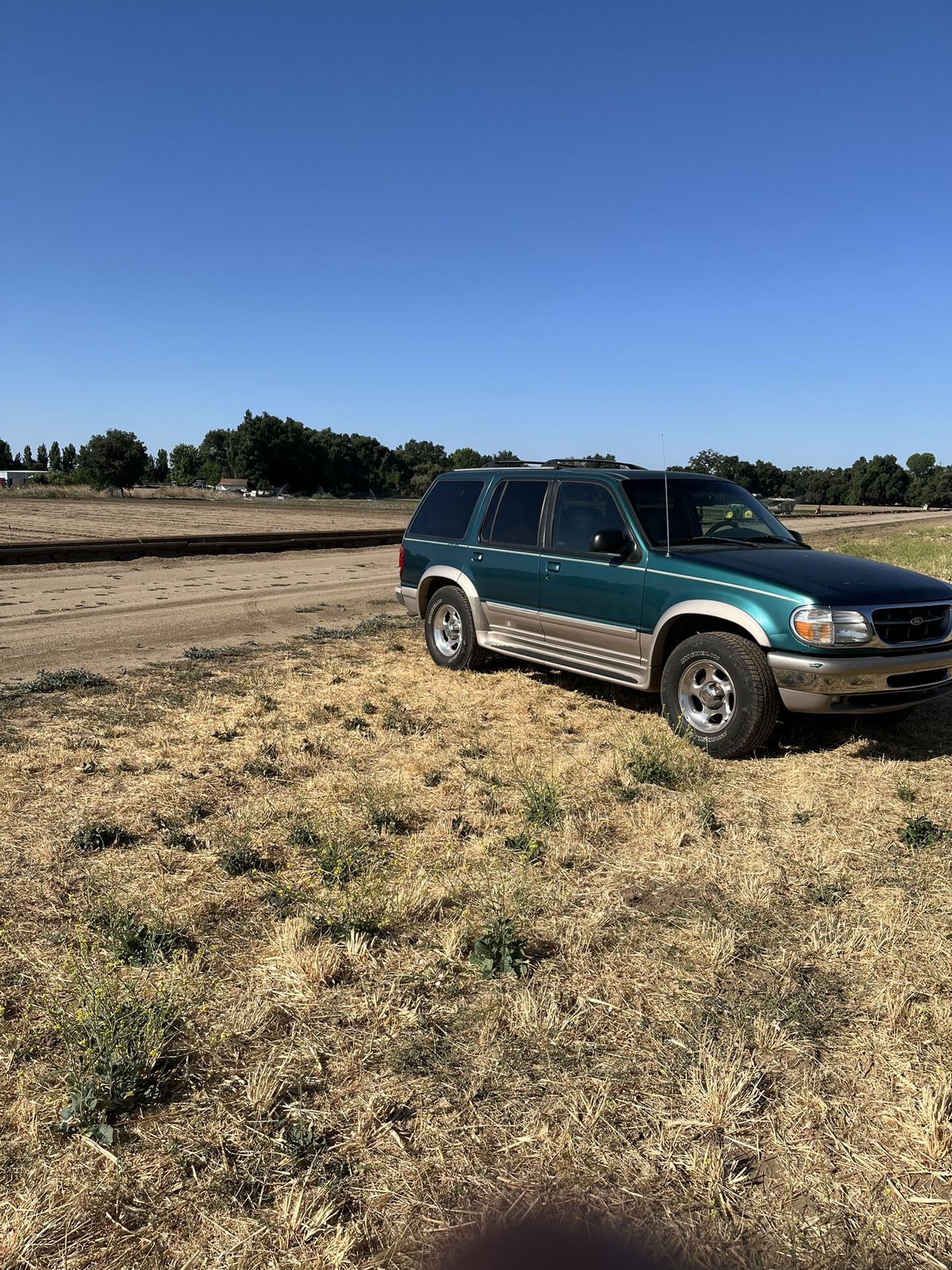 1998 Ford Explorer