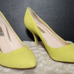 INC NEON YELLOW WOMENS HEELS 8.5M