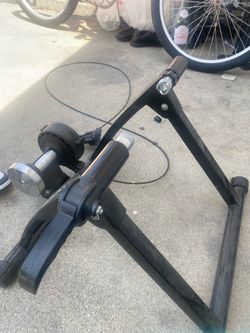 Magnetic bike trainer